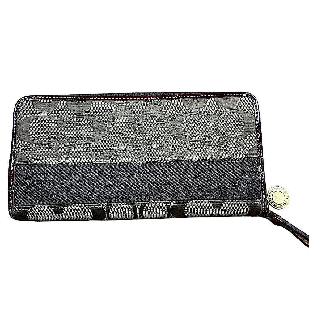 COACH: Signature Stripe Zip-Around Wallet